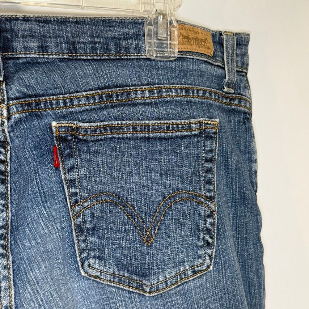 Levi’s relaxed boot cut 550 Jean women size 16 medium - has been hemmed - Picture 11 of 11